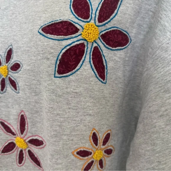 Boho Cottagecore Hand Embroidered Floral Sweatshirt One of a Kind Women’s L - Picture 5 of 10